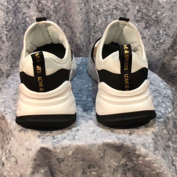 Women’s Size 7 Love & Sports White/Black/Gold Slip on Athletic Shoes Brand New! - Picture 6 of 9